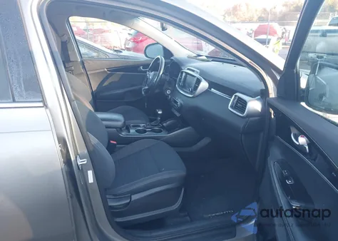 2019 Kia Sorento 2.4L Lx из США, поврежденный, VIN 5XYPGDA36KG435581